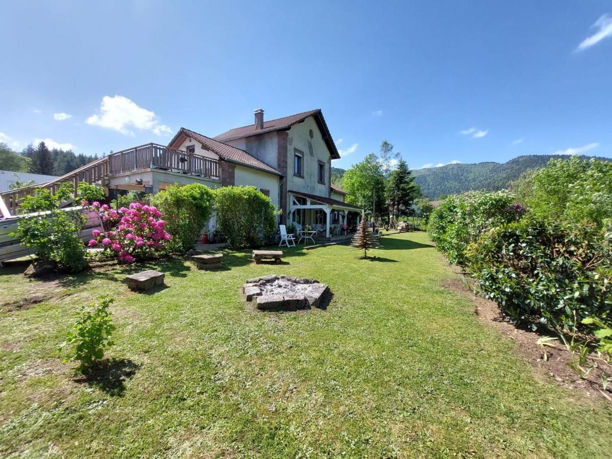 Au Bonheur Fait Maison Panzió Saint-Maurice-sur-Moselle Kültér fotó